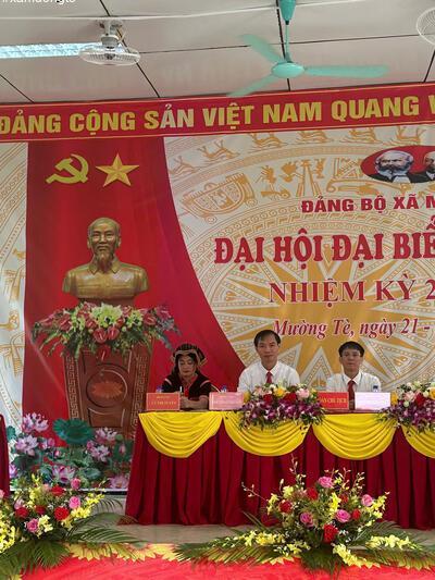 Đoàn Chủ tịch điều hành Đại hội