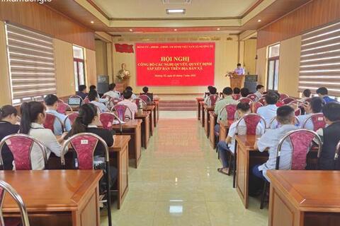 Hội nghị công bố Nghị quyết, Quyết định sắp xếp, tổ chức lại bản trên địa bàn xã Mường Tè